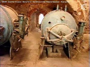 MB f- 71- Hopital militaire- Bains turcs-Laverie